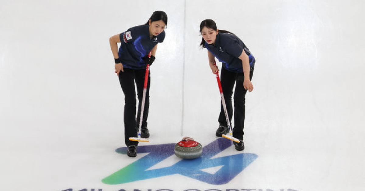 한국 여자 컬링 4승3패 공동 4위...스위스에 져 4강 경쟁 안갯속 [2026 동계올림픽]