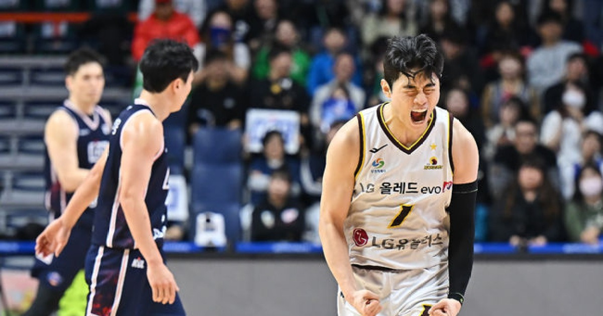 ‘양궁 농구’ LG, KCC 20점 차 완파…30승 선착·선두 독주 굳혔다