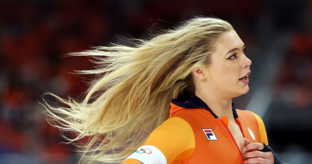 “금메달 딴 뒤 지퍼 훌렁” 브래지어 노출한 레이르담…“15억 추가 수익”[포착]