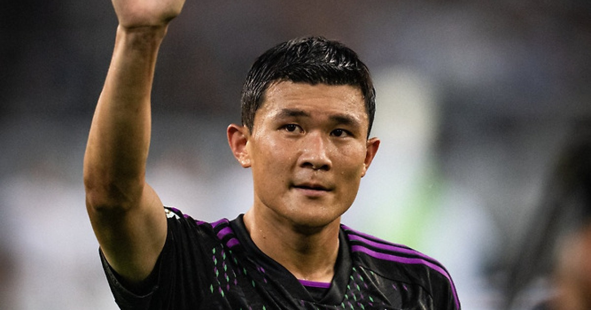 대한민국 GOAT 수비수의 프로 데뷔 10년차에 드디어 EPL 입성?…“김민재, 토트넘·첼시 영입 명단에 있다” 英 BBC 보도→겨울 잔류에도 아직 끝나지 않은 이적설