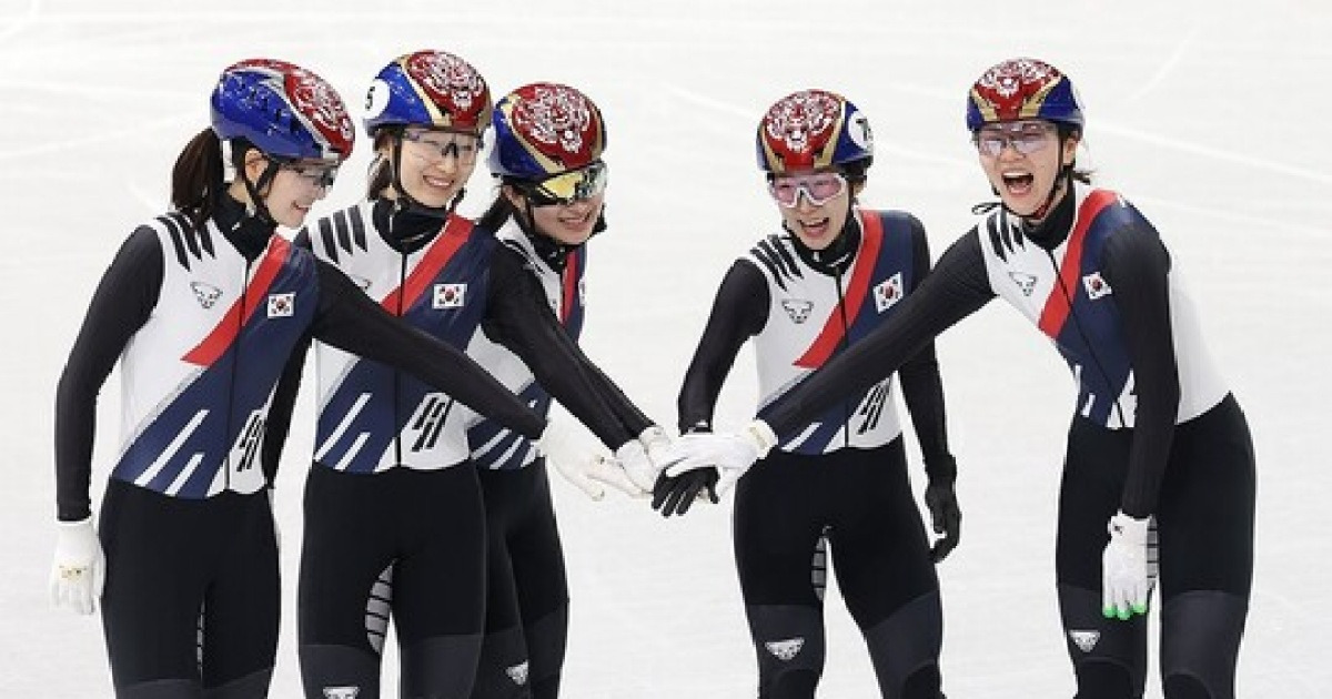 뒷담화-헐뜯기로 상처났던 최민정-심석희, 결정적 순간 결국 금메달 합작