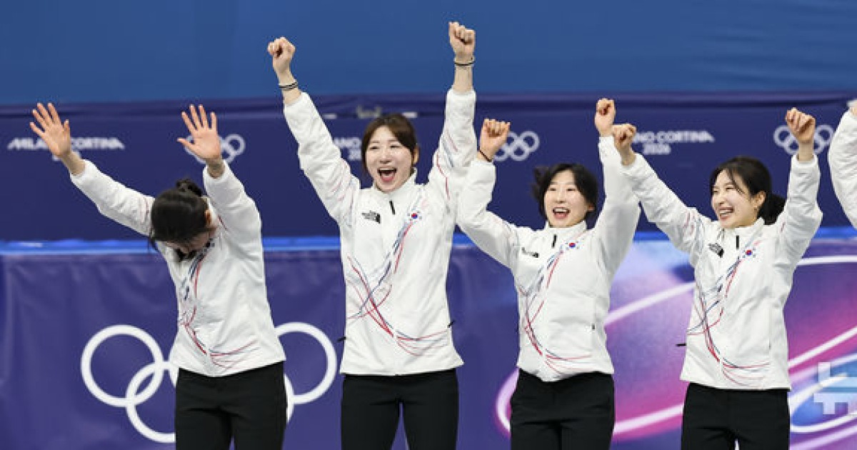 이 대통령, 쇼트트랙 여자 계주 금메달 축하…"쇼트트랙 강국 입증한 쾌거"