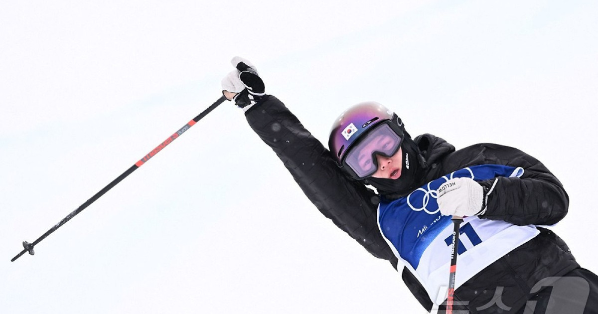 이승훈, '한국 최초' 프리스타일 스키 하프파이프 결선 진출[올림픽]
