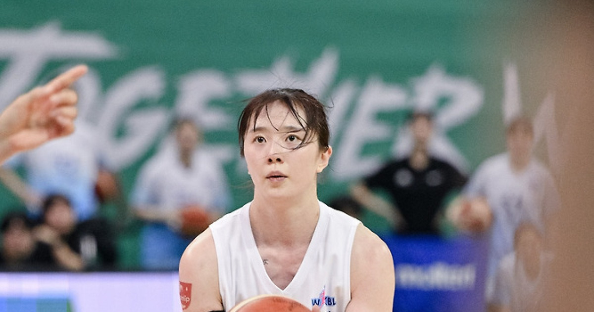 여자농구 최하위 신한은행, 갈 길 바쁜 선두 하나은행 격파