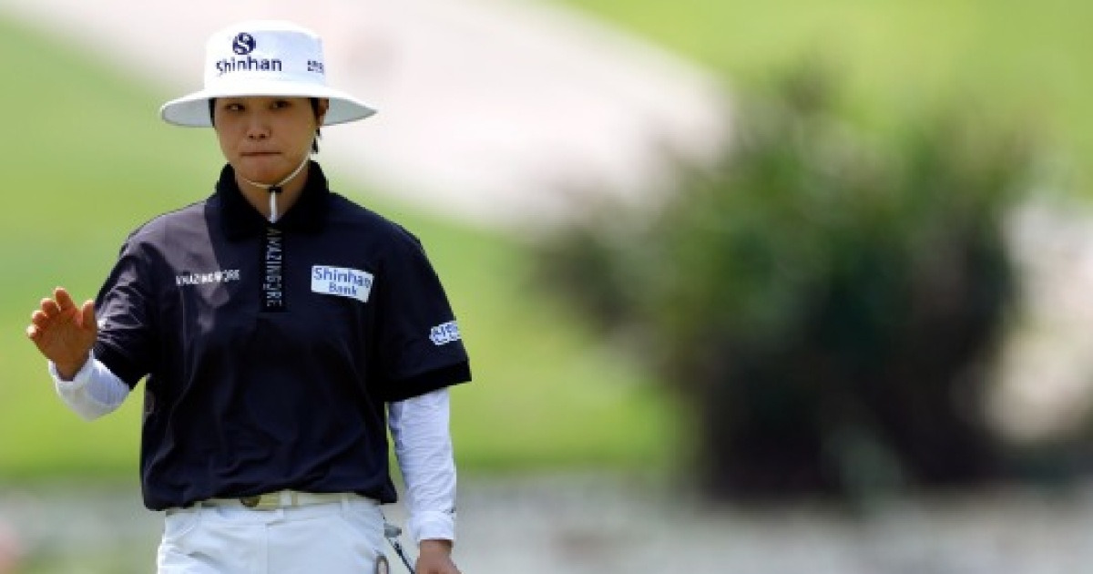 이소미, LPGA 투어 혼다 타일랜드 2R 이글+버디 9개 61타 폭발...17언더파 단독 1위