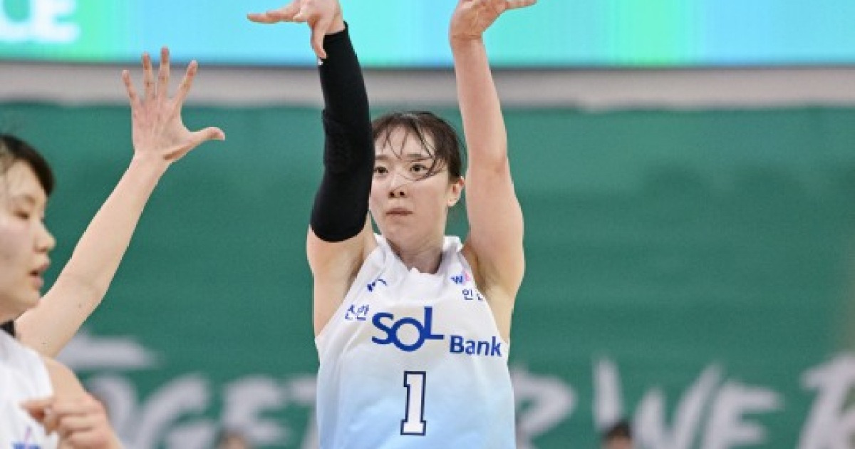 꼴찌 신한은행, 선두 하나은행 52-37 대파 '대이변'...신이슬 19점 11리바운드 더블더블