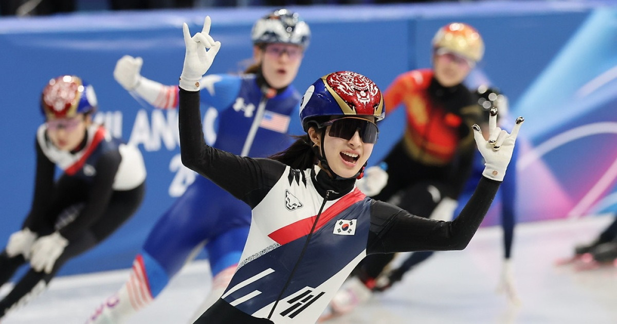 김길리, 첫 출전에 '2관왕' 기염…쇼트트랙 새 에이스 입증[올림픽]