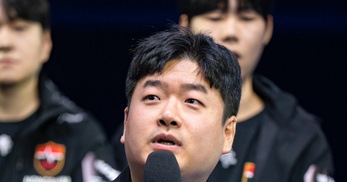 젠지 유상욱 “3세트 밴픽 아쉽지만 고칠 수 있어” [쿠키 현장]