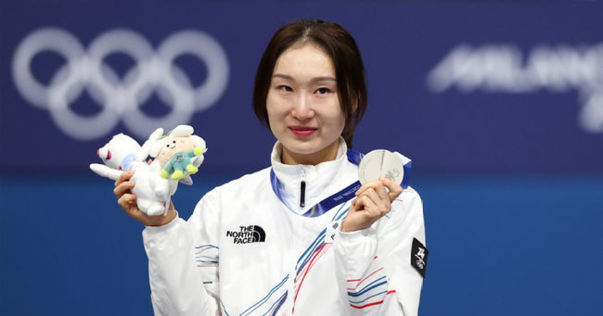 최민정, 이래서 펑펑 울었구나..."내 마지막 올림픽" 은퇴 선언, 3000m 계주 金·1500m 銀 '라스트 댄스'[2026 동계올림픽]