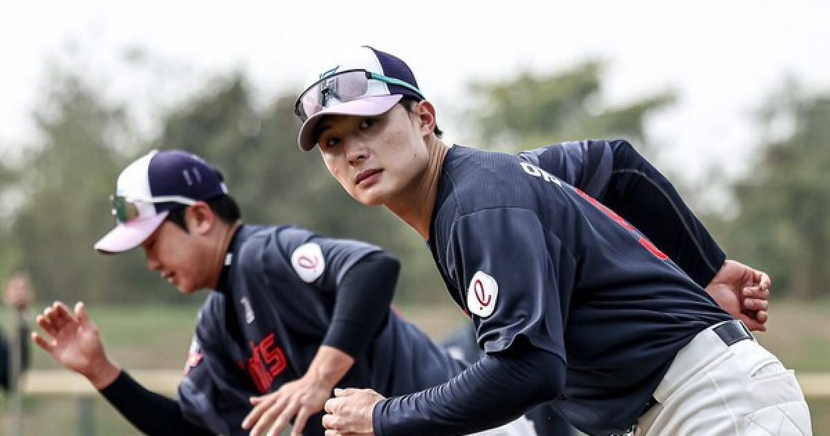 '21C 남두오성→골칫덩어리' 윤나고황의 몰락, 윤동희 홀로 살아남았다…빈약해진 타선에 무거워진 어깨, 견뎌낼 수 있을까