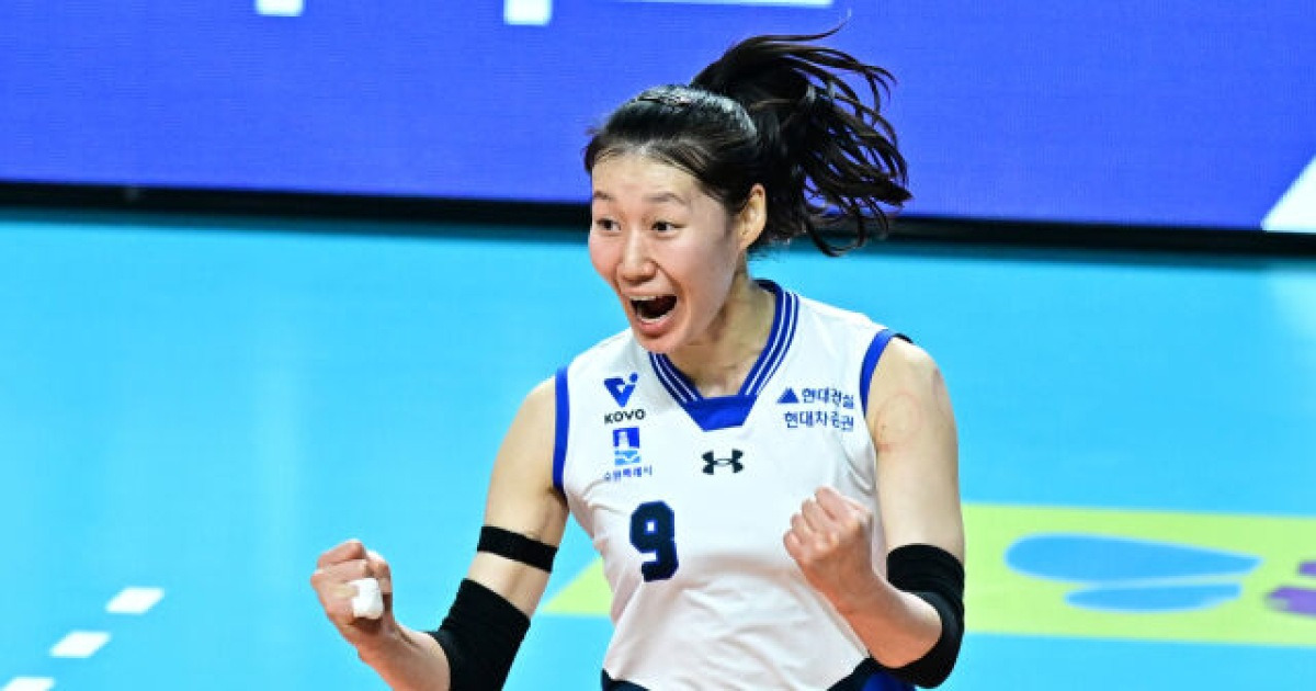 커리어하이 기록한 왼손잡이 아포짓 나현수, 한국 여자배구 숙원도 풀까 [MD수원]