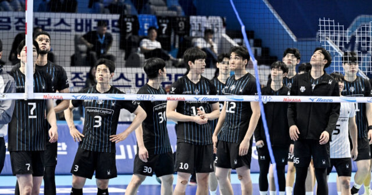 팀 리시브 효율 5%→27%·허수봉 6점, 1위 뺏긴 현대캐피탈...“원인을 파악해야 할 것 같다” [MD인천]