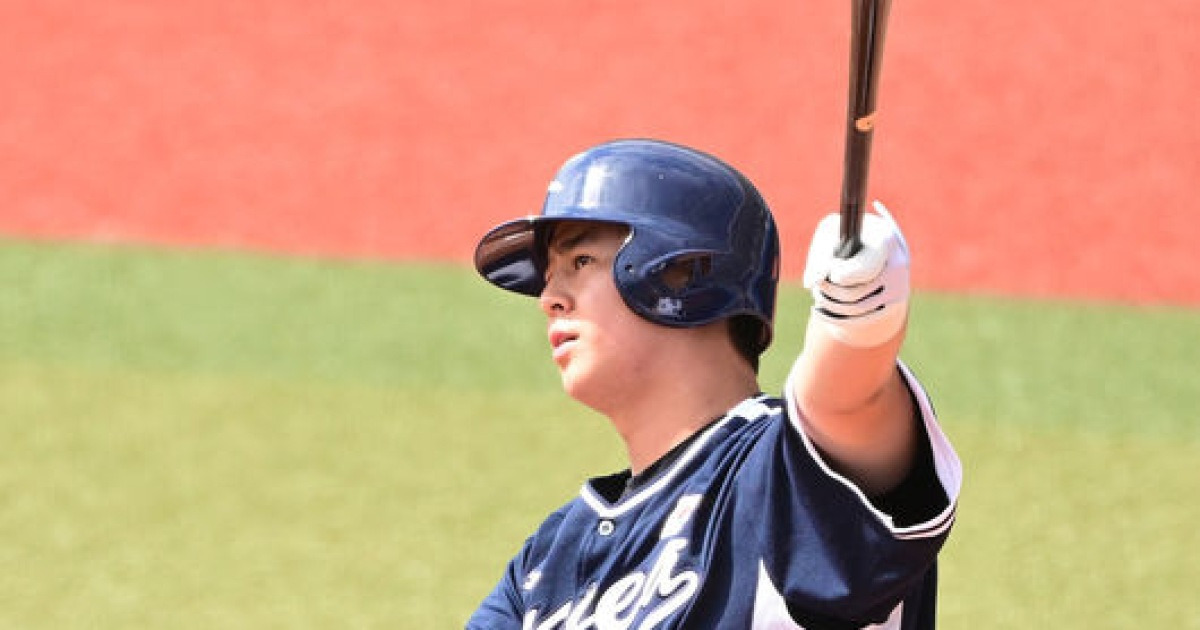 "화이트 미안해, 나도 먹고 살아야지" 307억원 초대형 계약 자축포, 노시환 타격감 걱정까지 함께 날렸다 [오!쎈 오키나와]