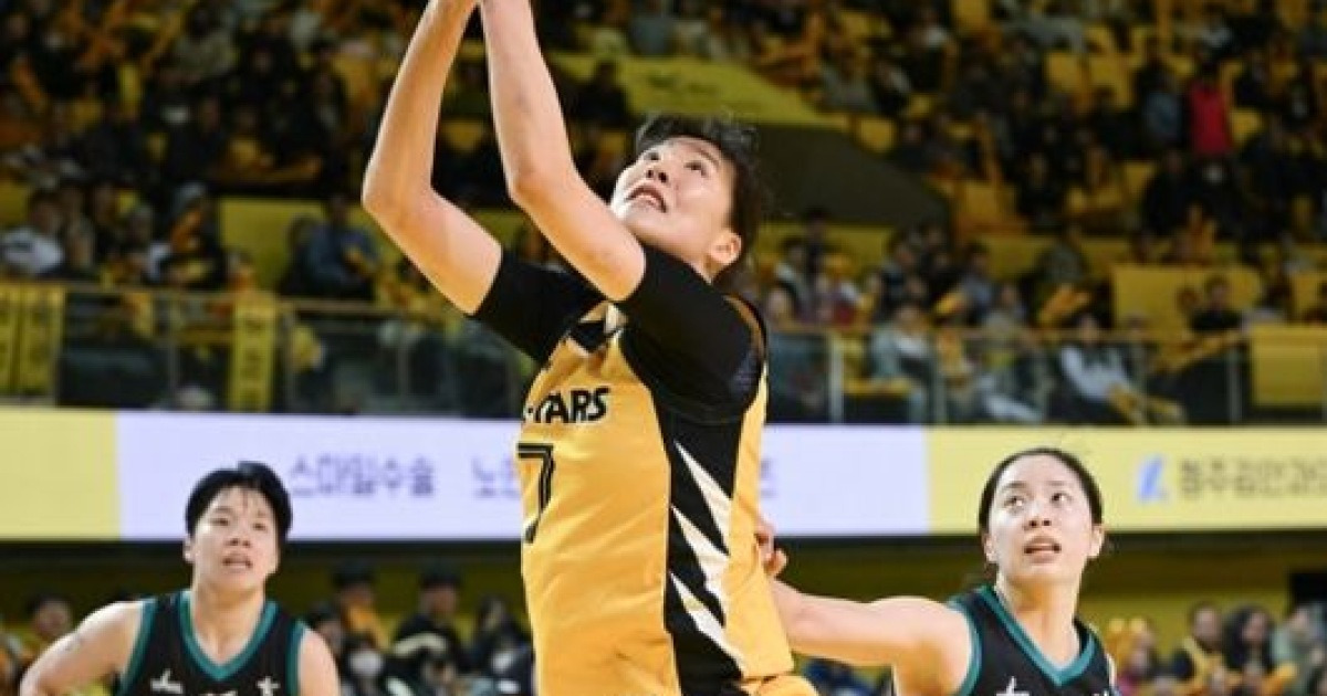 KB 스타즈, 부천 하나은행 제압하며 정규시즌 우승에 近一步