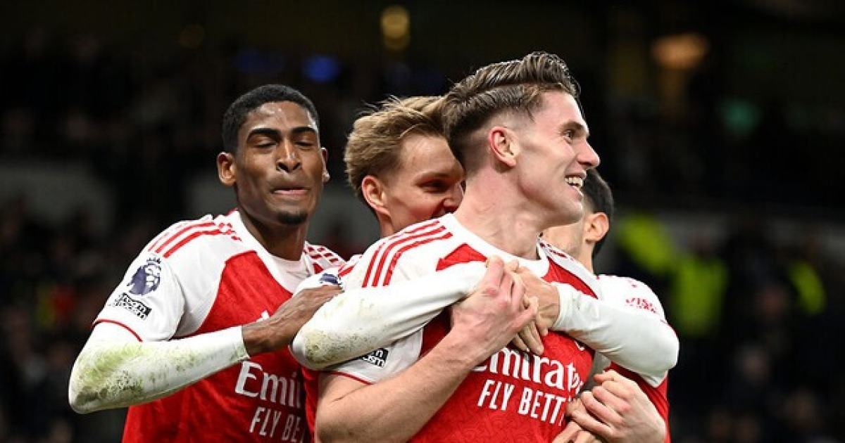 아스널, 팀 대화의 힘으로 토트넘을 제압하다