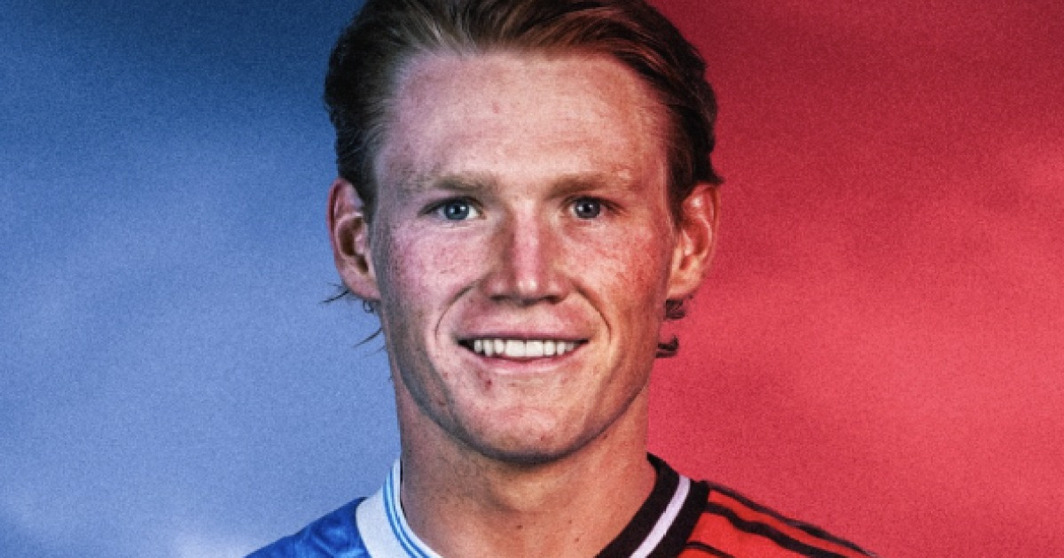 나폴리에서 행복한 나날을 보내고 있는 스콧 맥토미니