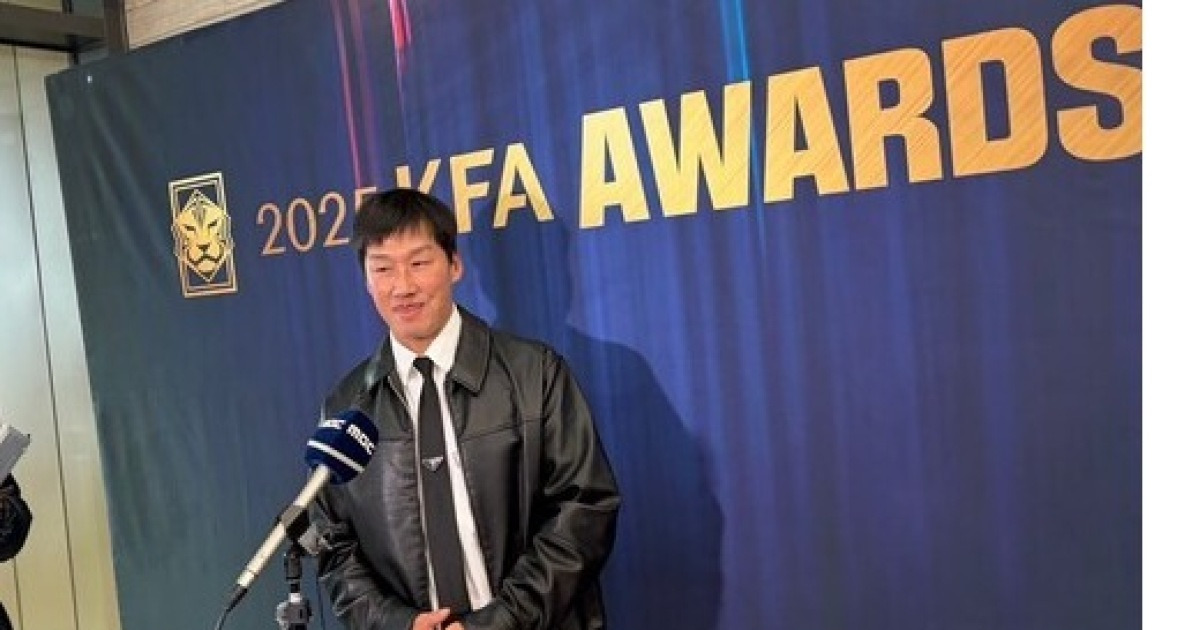 수원 삼성, 이정효 감독의 지도력에 거는 기대