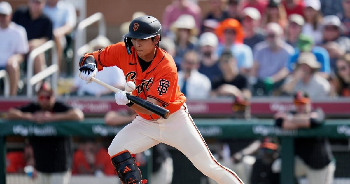 WBC 대표팀 주장 이정후, 시범경기 홈 보살로 기대감↑