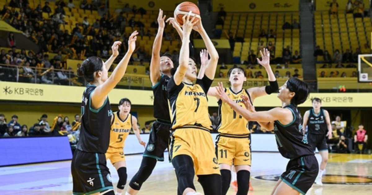 청주 KB, 부천 하나은행에 72-61 승리... 정규리그 자력 우승 눈 앞