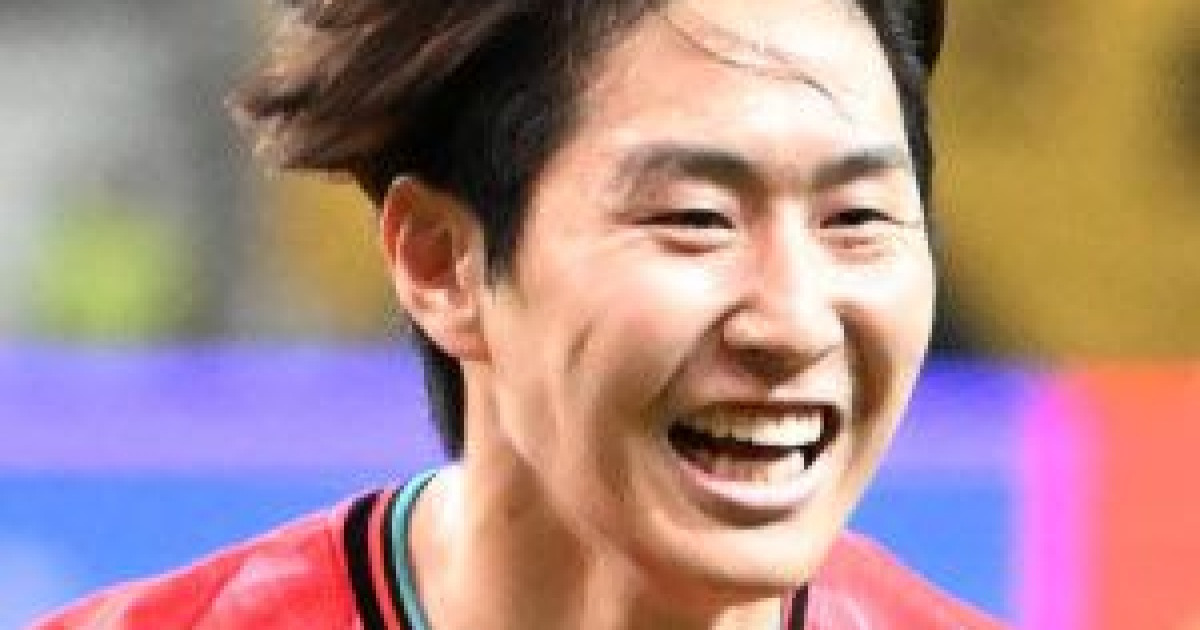 이강인, KFA 남자부 ‘올해의 선수상’… 손흥민 넘어 첫 수상