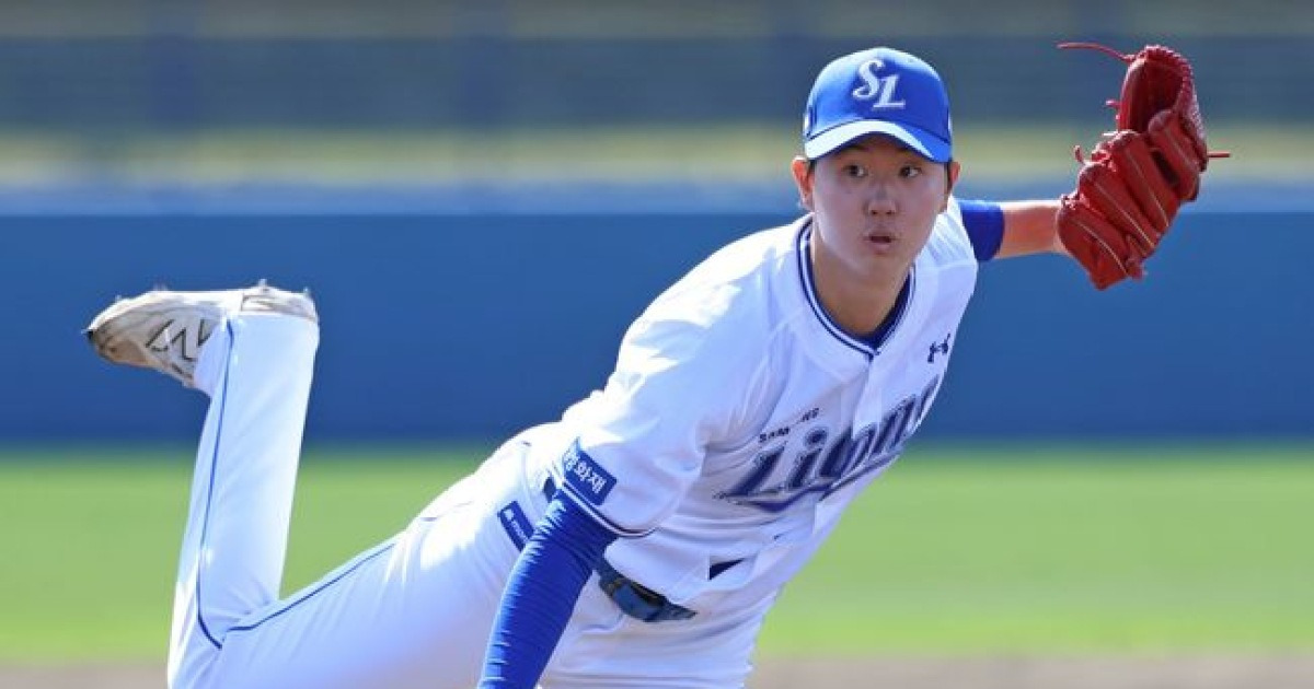 원태인 부상에 "계획과 다른 방향으로"…박진만 감독이 3R 신인 주목하는 이유 [오!쎈 오키나와]