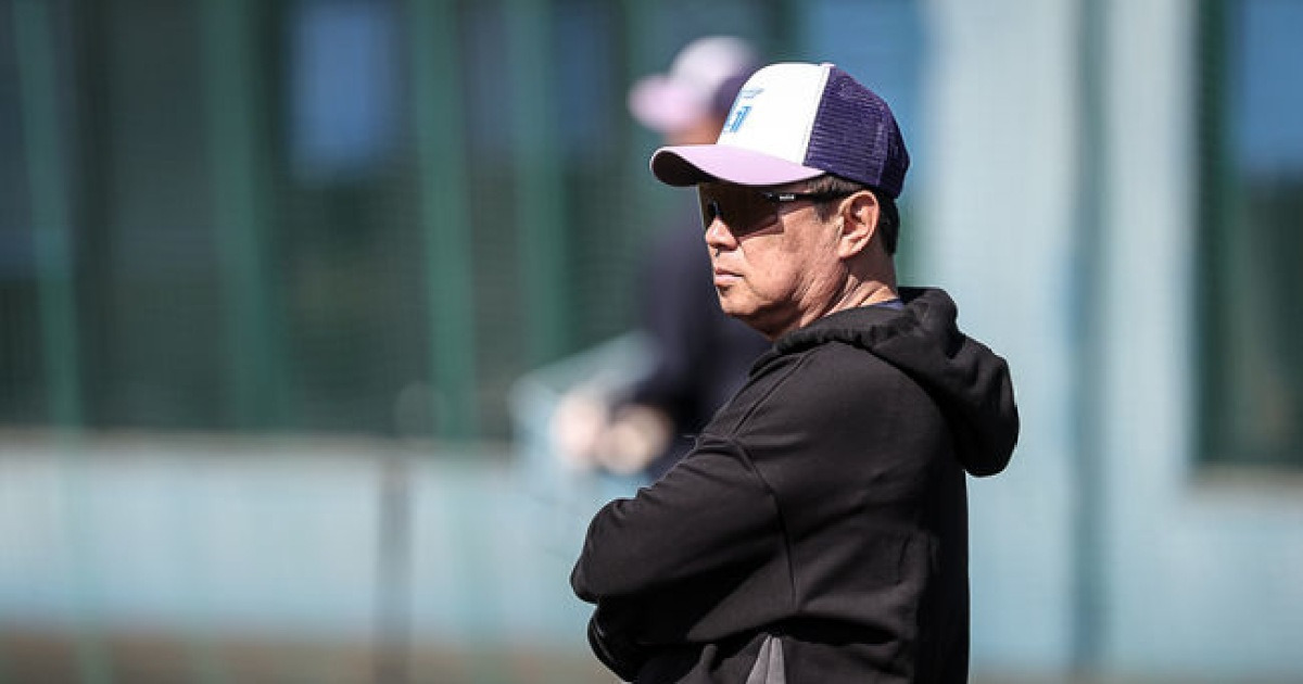 롯데 자이언츠, 불법 도박 사건으로 인한 대격변: 김태형 감독의 고민