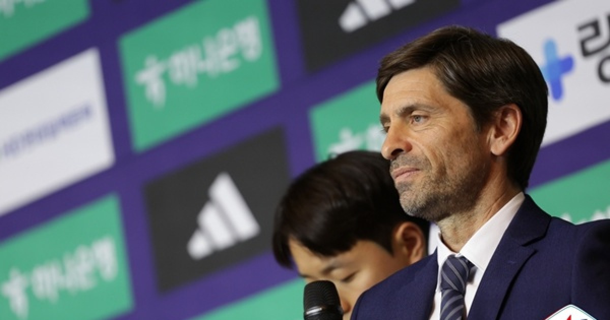 제주 코스타 감독, 첫 사령탑으로 새 시즌에 대한 출사표 던지다