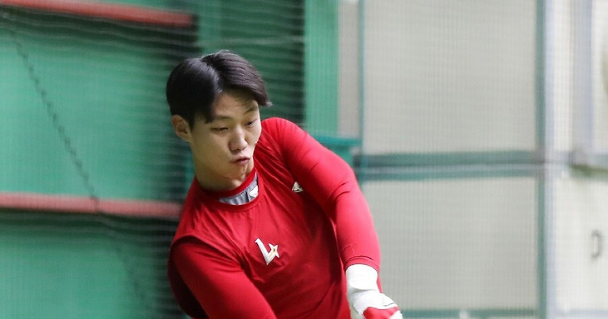 신성한 유망주, 최윤석의 부상