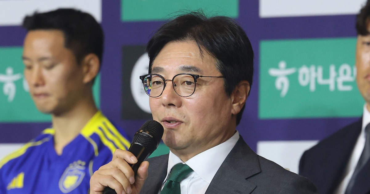 도전정신이 끓어오르는 황선홍 감독, K리그 우승을 향한 열정