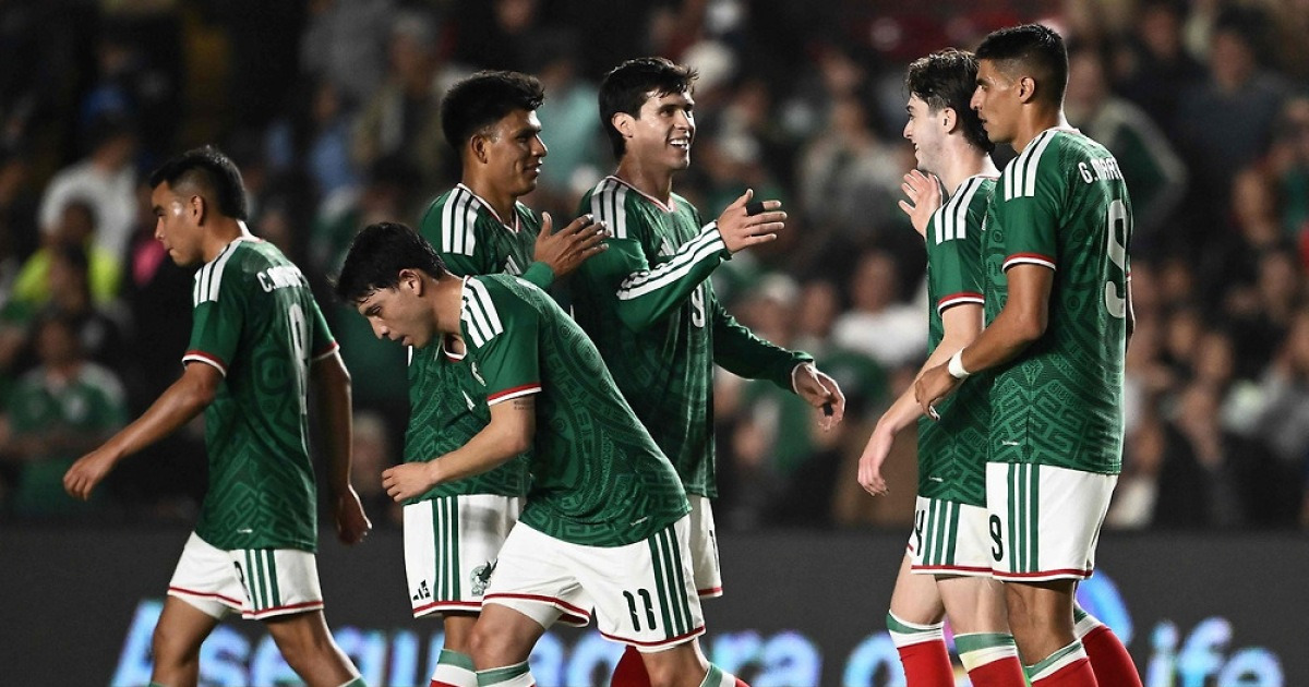 멕시코 축구 대표팀, 아이슬란드와의 평가전서 4-0 완승