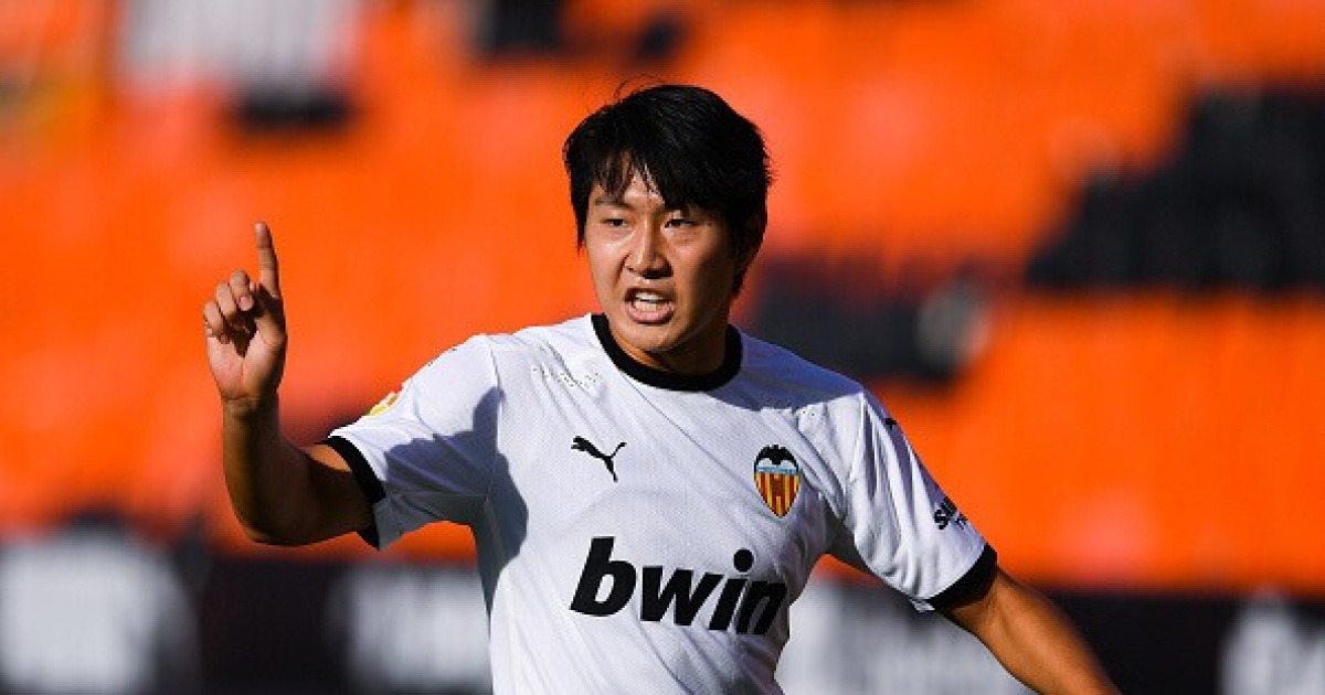 國際 축구계의 규정전쟁, <strong>FIFA 룰 마스터북</strong>이 답을 준다