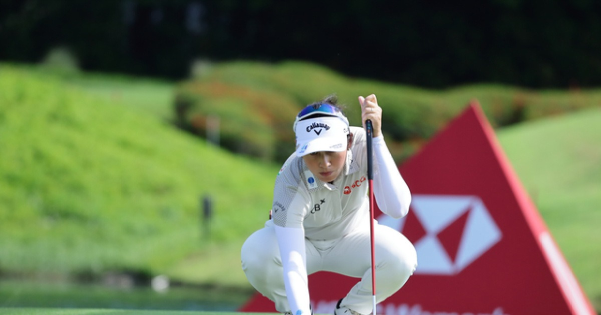 LPGA 투어에서 새로운 도전을 시작한 세계 랭킹 1위 지노 티띠꾼