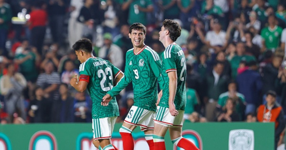 멕시코의 기세, 4-0 완승으로 아이슬란드 제압