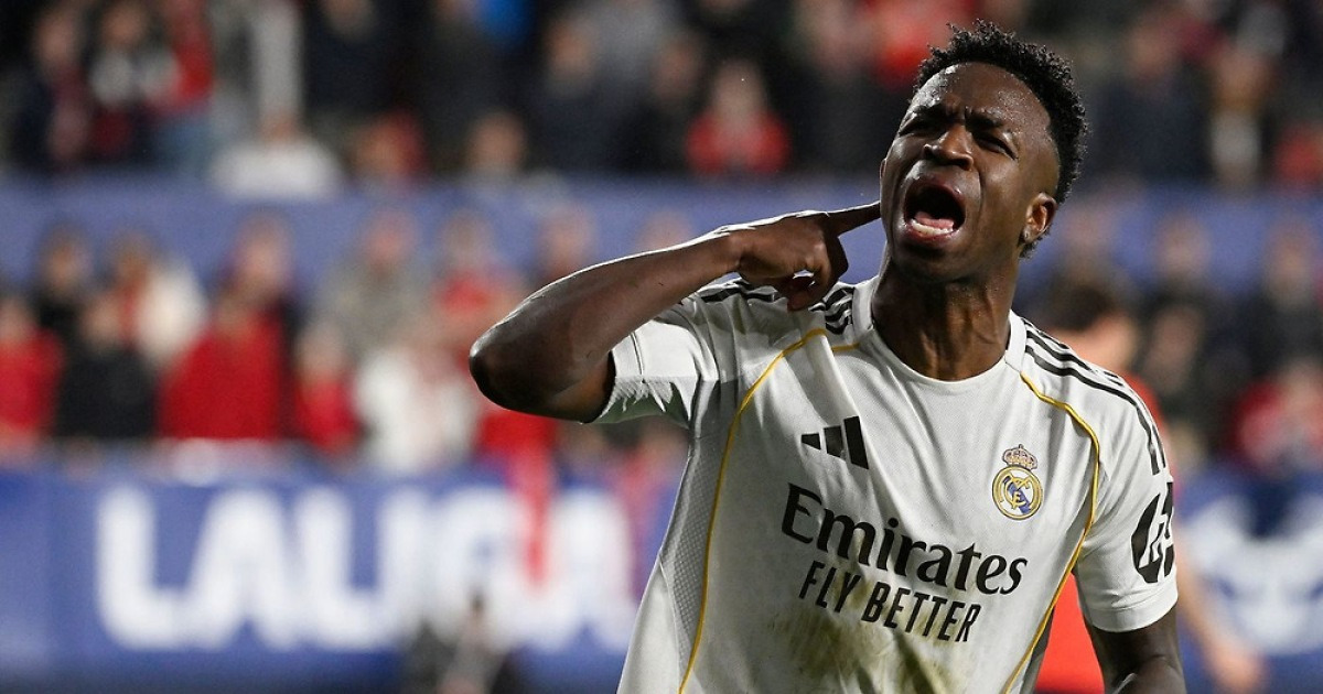 인종차별 논란 속에서도 불꽃처럼 빛난 비니시우스