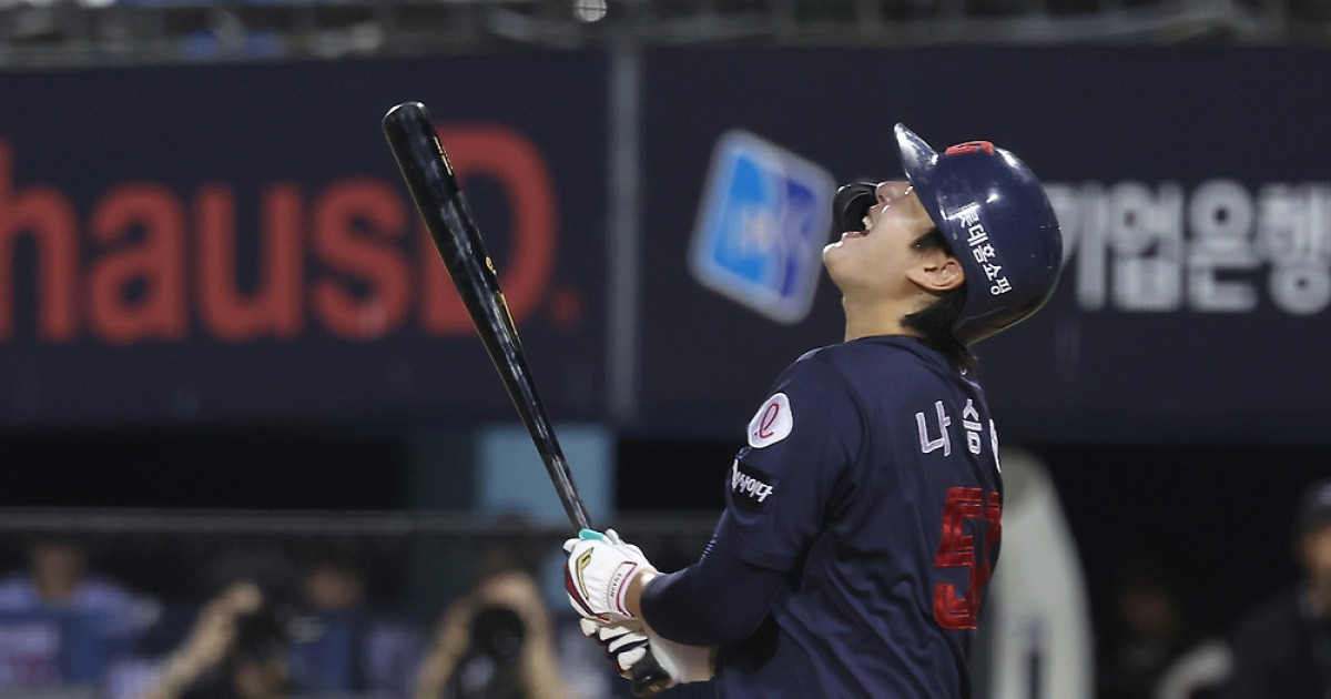 '대만 도박' 롯데, 이강훈 대표·박준혁 단장 철퇴…선수 추가 징계 없다