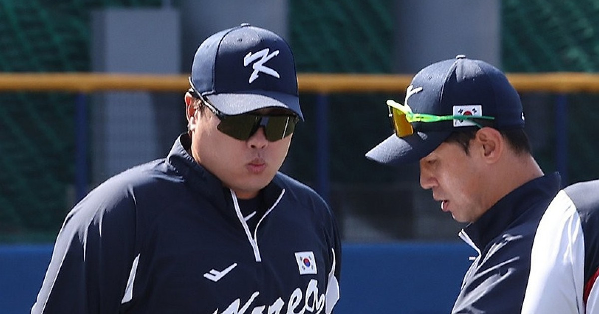 류현진 빠졌다…대표팀, 선발 시계 다시 맞추나