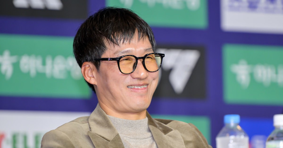 2026 하나은행 K리그2, 수원과 서울이랜드의 맞대결로 개막