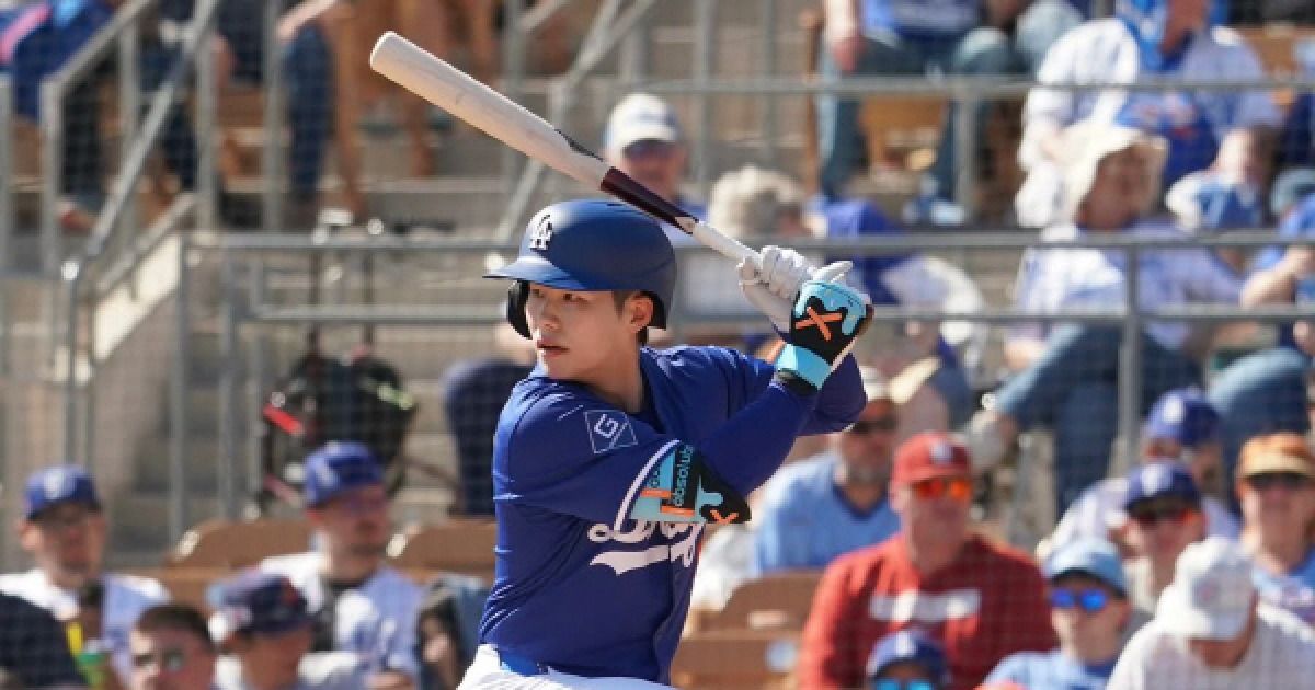 김혜성, WBC 출전 전 마지막 MLB 시범경기서 첫 홈런