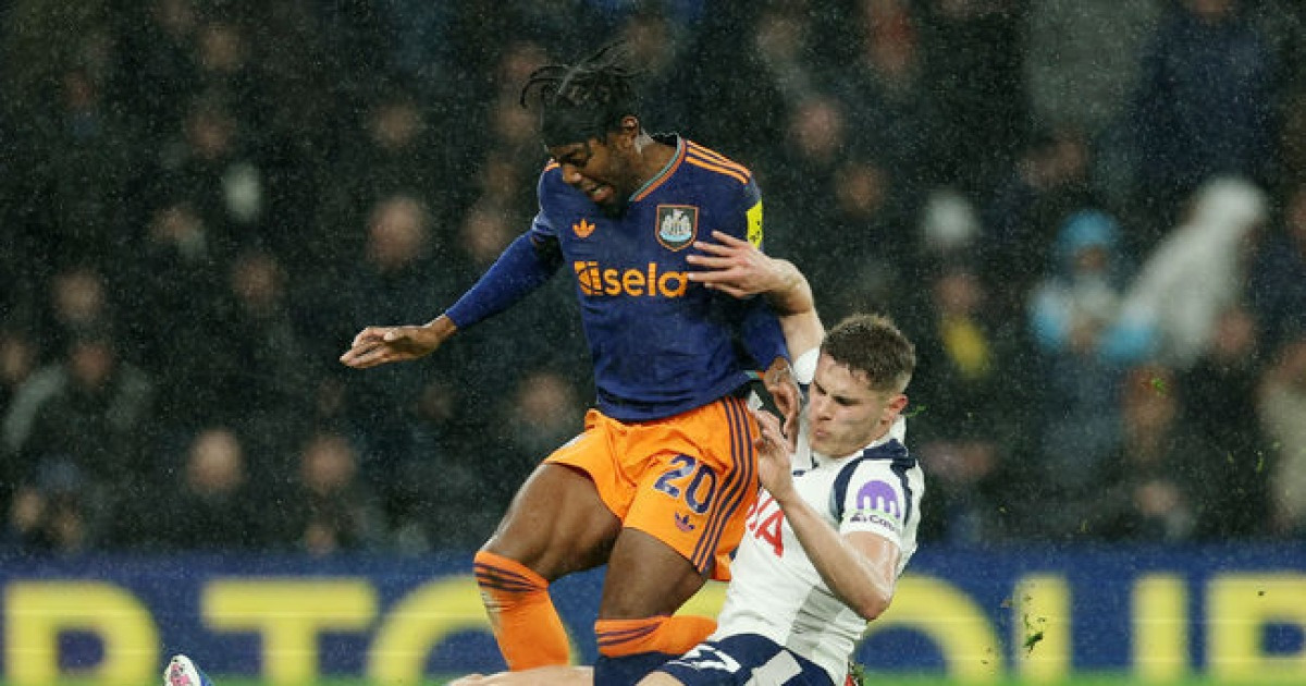 인성 논란' 토트넘 수비수, 라커룸 망치고 팀 강등시키고 '줄행랑' 이적?... "PL 내 이적도 가능"