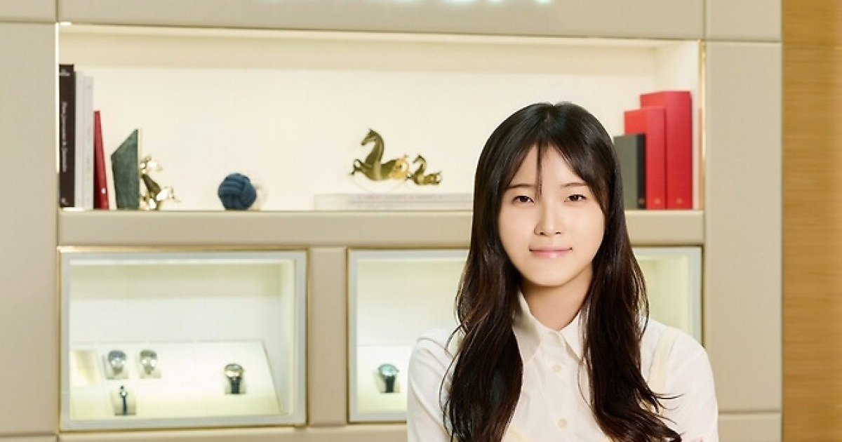 '시계 하나가 1천만원' 최가온, 오메가 명품시계 국내서 직접 수령했다