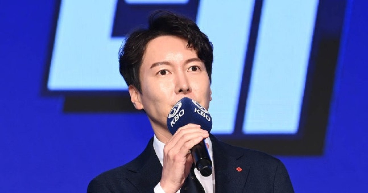 '대체 왜?' 엄중 대처 예고한 롯데, '도박 4인방' 자체징계 없었나...'중징계' 단장 직접 입 열다 "예전부터 엄벌 강조했지만..." [미야자키 인터뷰]