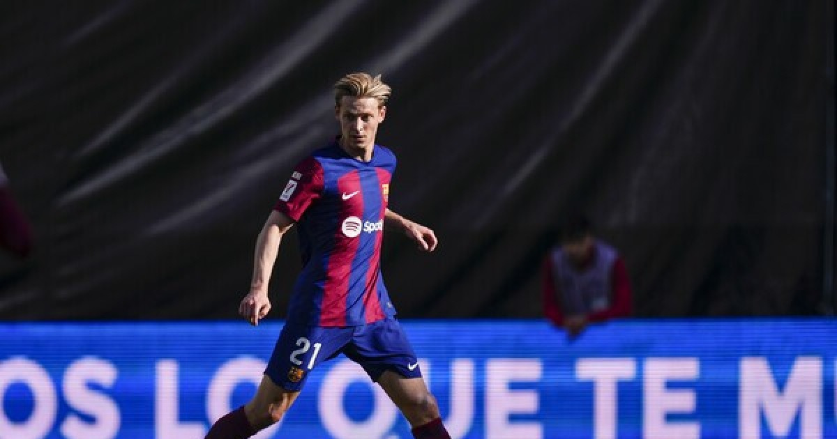 바르셀로나, 중원 핵심 데 용 부상으로 5~6주 결장 전망