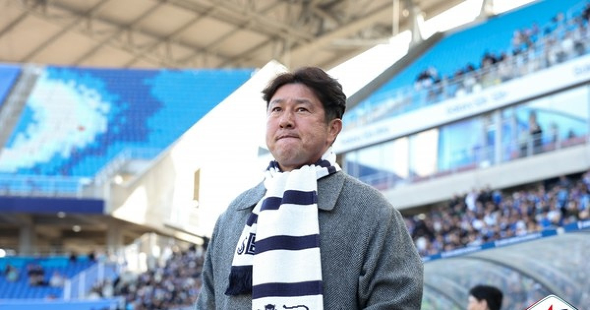 수원삼성, 서울이랜드 상대로 2-1 승리... 이정효 감독의 데뷔전 승리