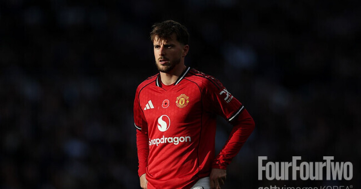 맨유의 부진한 중원, 마운트의 이적 가능성 높아져