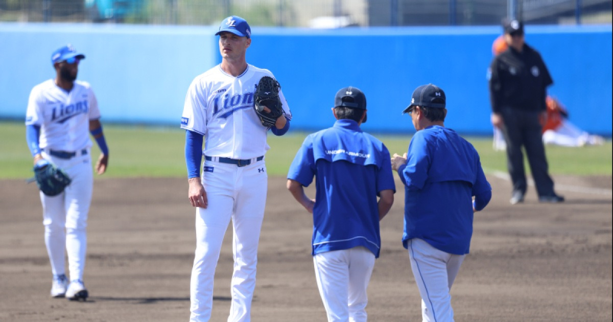 삼성 투수 운용 어쩌나? 결국 매닝 교체 결정