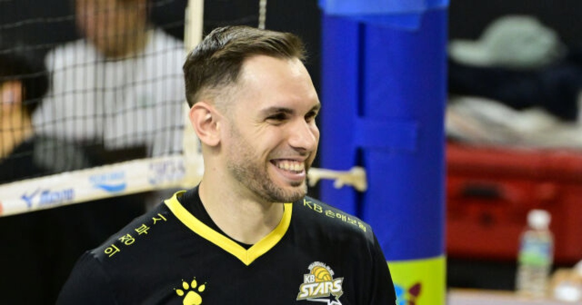 ‘한국에서만 6시즌째’ KB 비예나, 역대통산 공격 3500점 달성...‘역대 9호’ [MD장충]