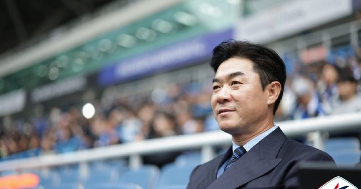 'K1 개막전' 윤정환 인천 감독, "이청용은 10번 역할...투입 시기는 몰라" [인천톡톡]