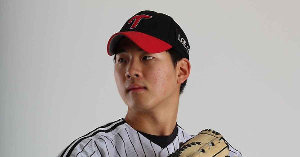 LG에 1군 등록 0일의 비밀무기가 있다? 출루왕이 인정하고 염경엽이 지켜본다