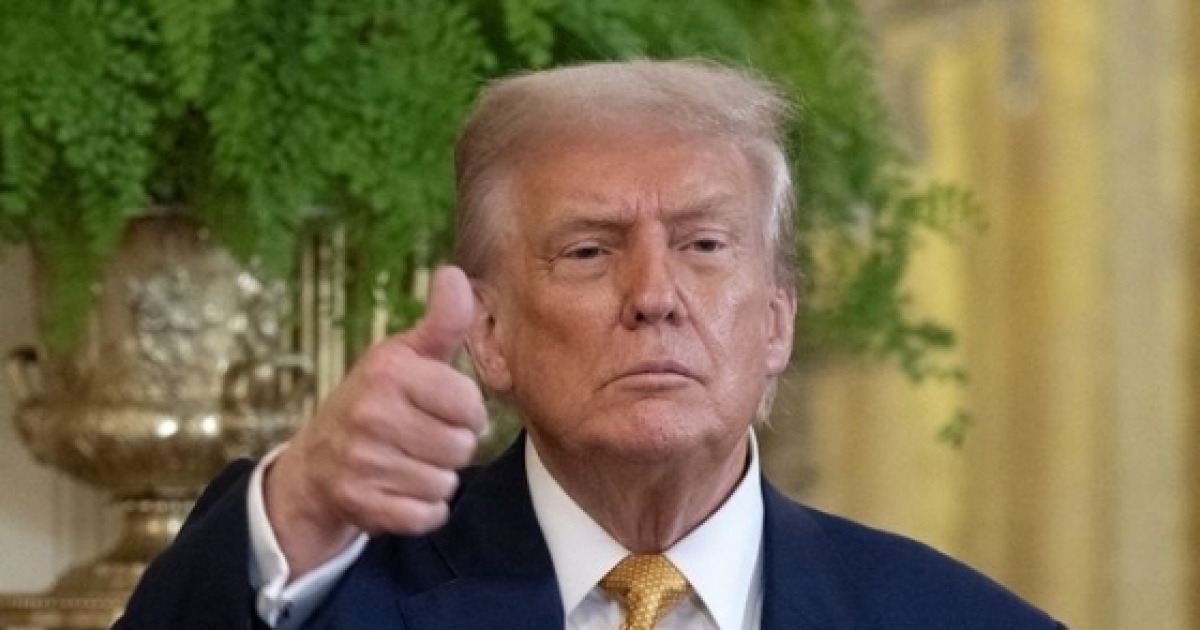 '사상 최고' 백악관 UFC 확정 "하루 860억 쏟아붓겠다"... 트럼프 대통령 선언대로 '초대형 빅매치'