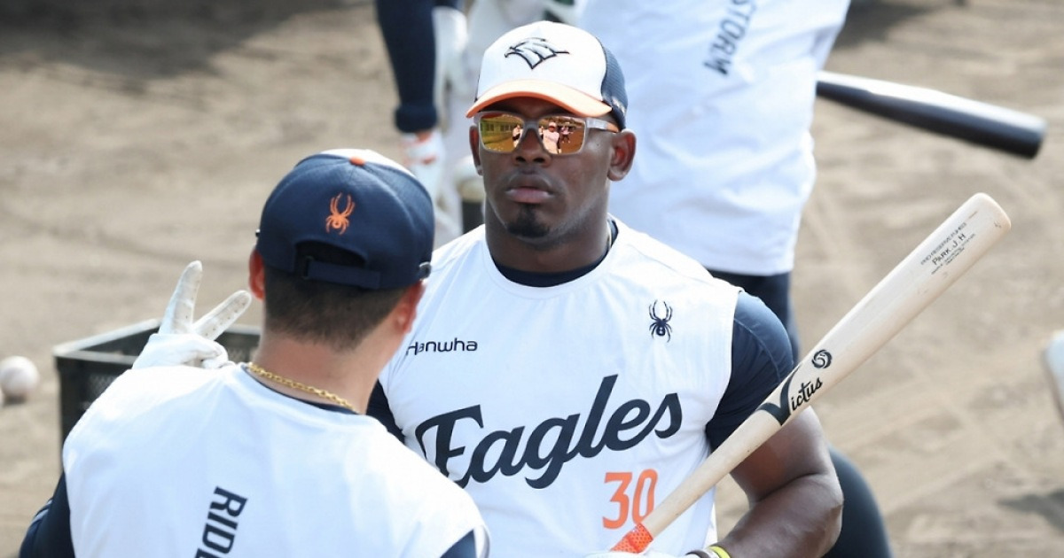 메이저리그, 자동 스트라이크-볼 판정 시스템 ABS 도입... 韓國 선수도登場